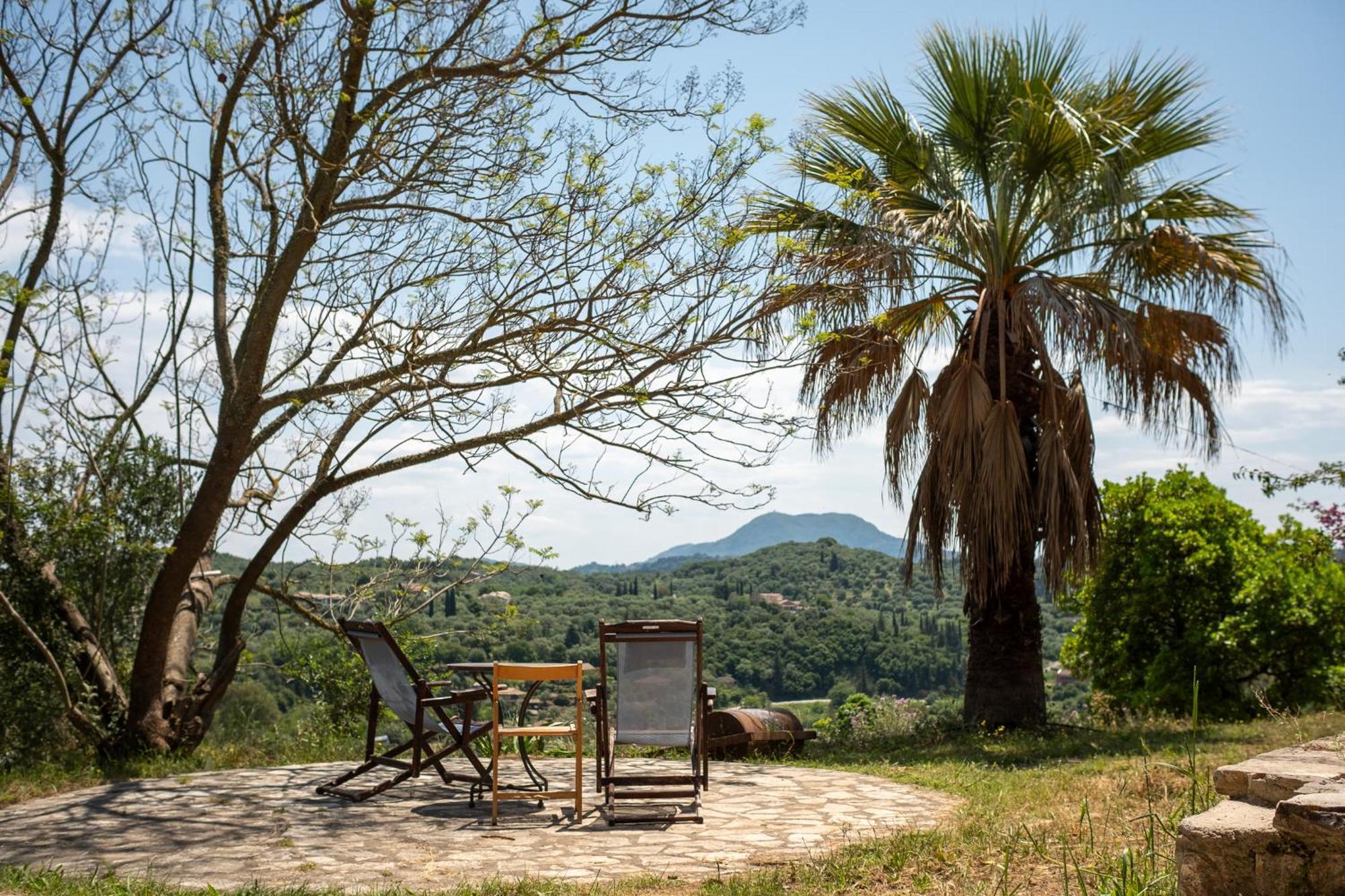 Kokkini Peach Budget Kokkínion Buitenkant foto